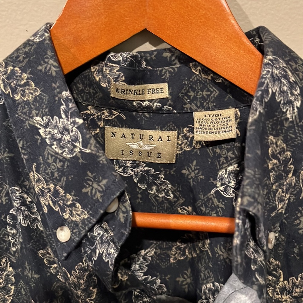 Natural Issue button down - Picture 3 of 4